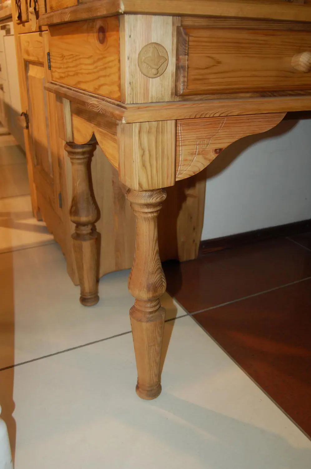 Стол Викинг GL туалетный с зеркалом