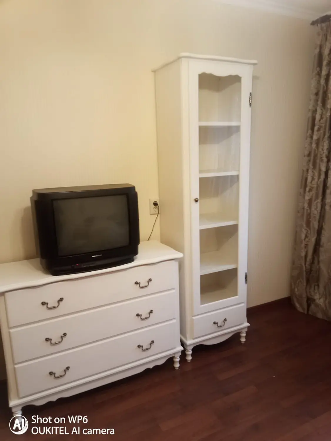 Витрина узкая Верден правая