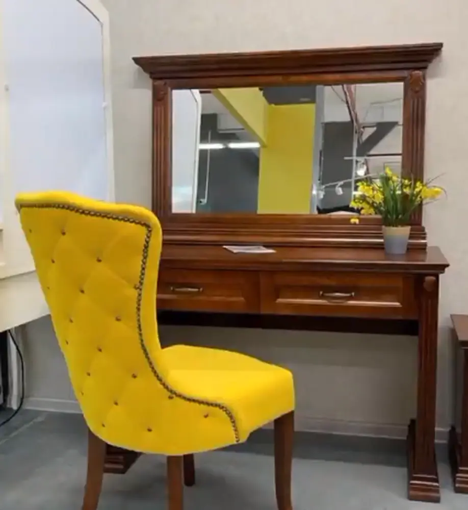 Стул Луи мягкий с задней строчкой