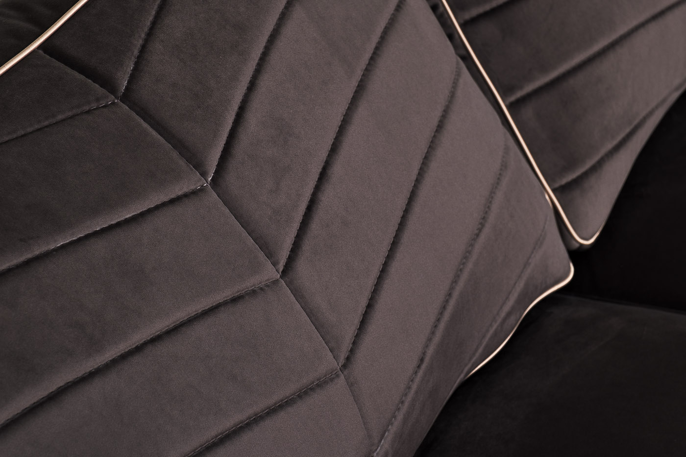 Диван Madrid Memory с кантом, трехместный без механизма, велюр серый Riv96