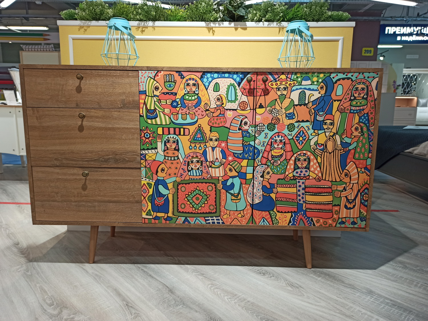 Комод из дерева "Berber" с двумя дверками и 3 ящиками (выставочный образец)