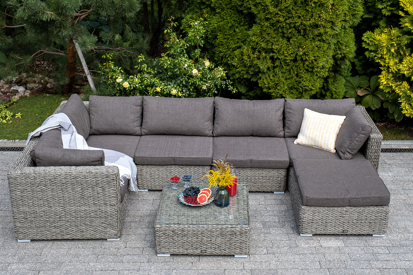 "Лунго" плетеная оттоманка с подушкой (гиацинт), цвет серый