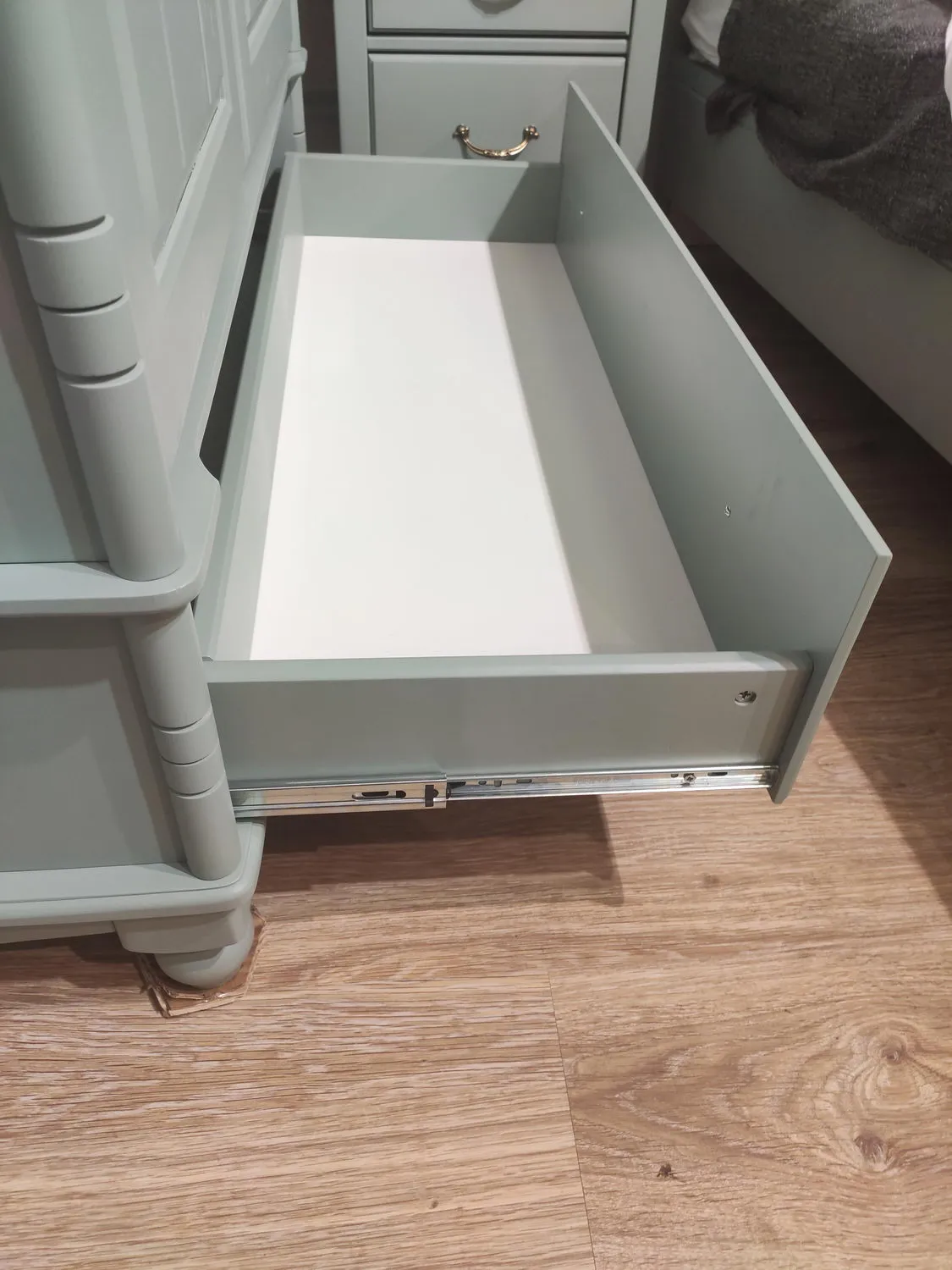 Шкаф из дерева Айно 2 ств. № 4 (выставочный образец)